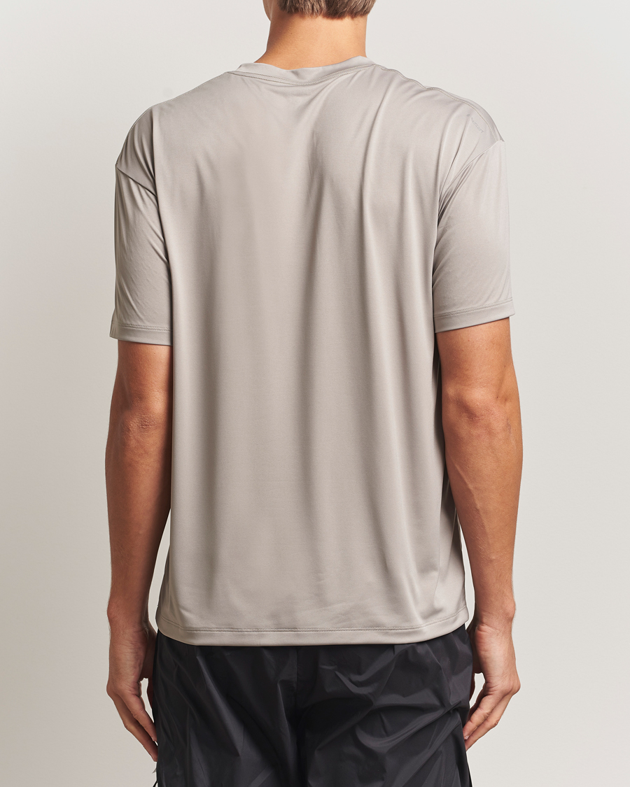 Men | T-Shirts | Satisfy | AuraLite T-Shirt Aluminium