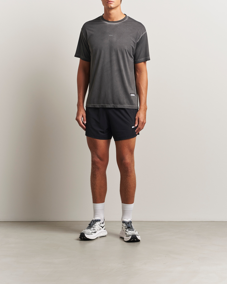 Men | T-Shirts | Satisfy | AuraLite T-Shirt Pigment Black