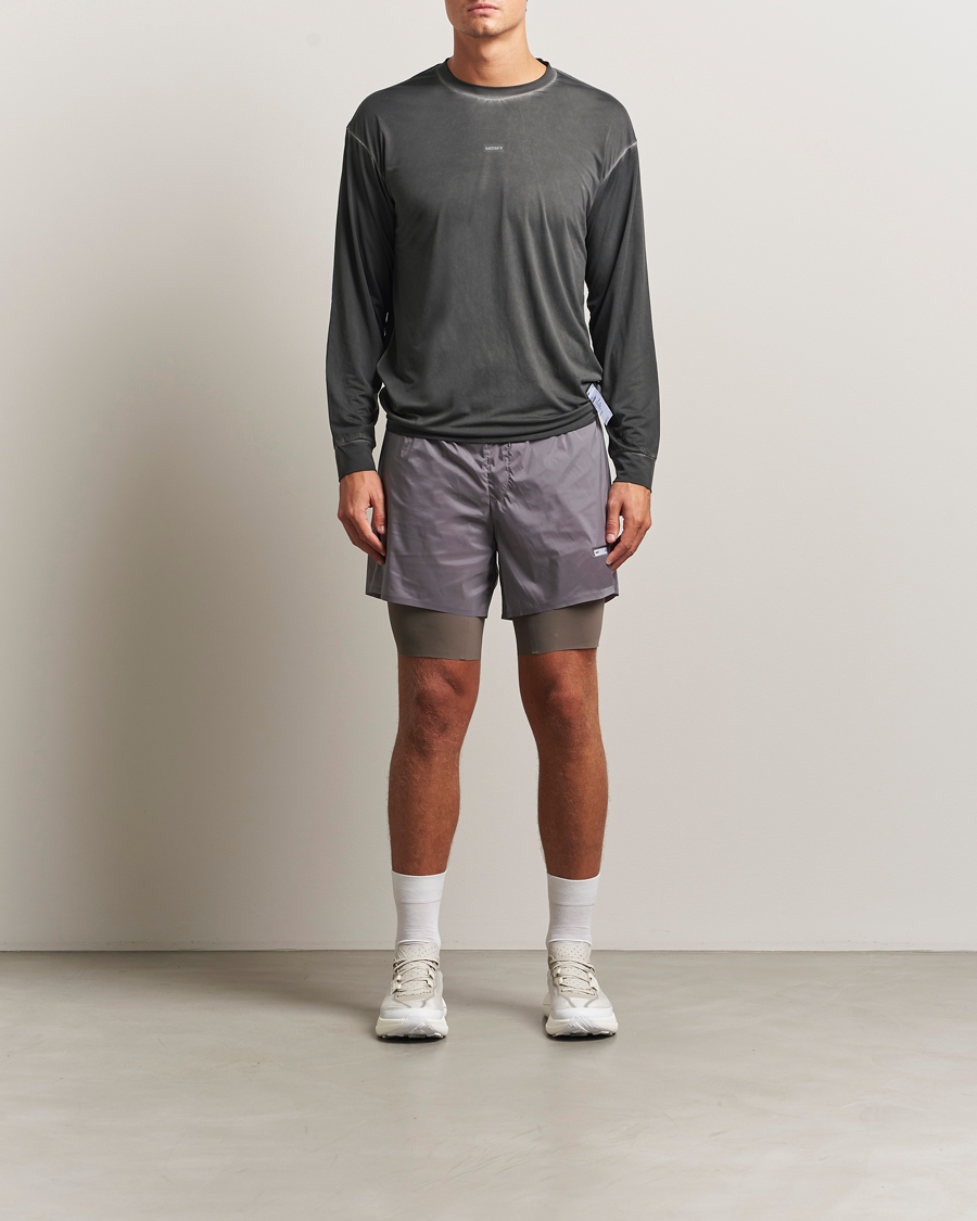 Men | T-Shirts | Satisfy | AuraLite Long Sleeve T-Shirt Pigment Black