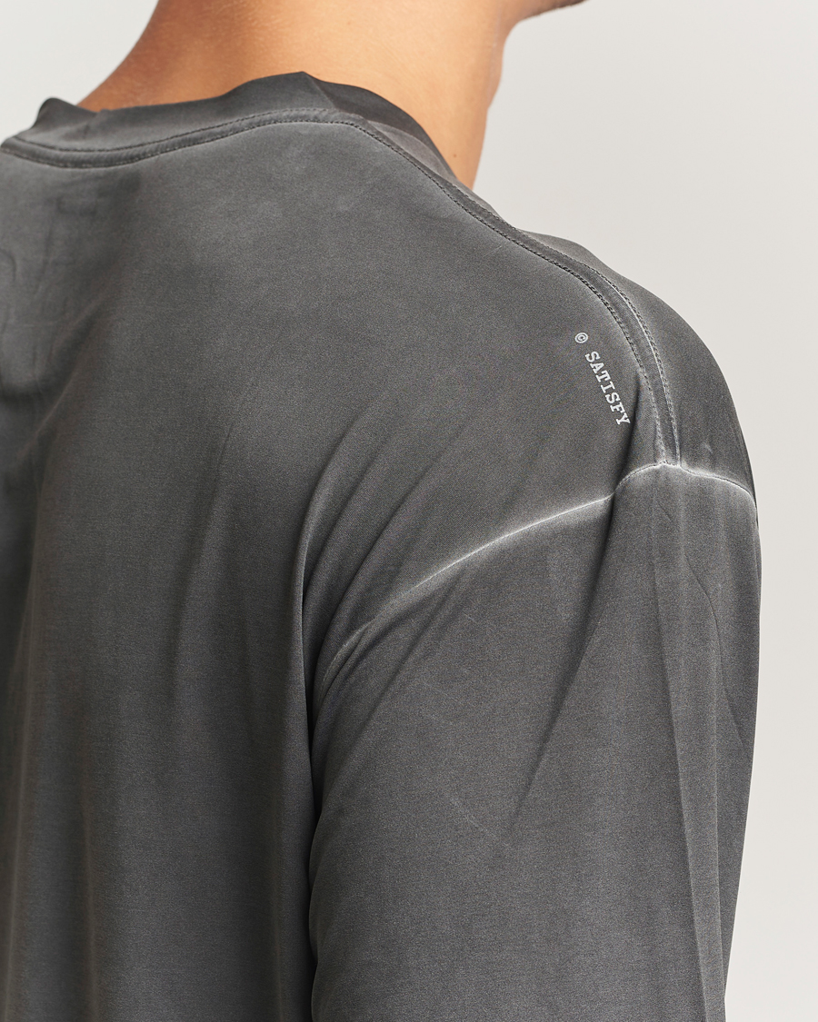Men | T-Shirts | Satisfy | AuraLite Long Sleeve T-Shirt Pigment Black
