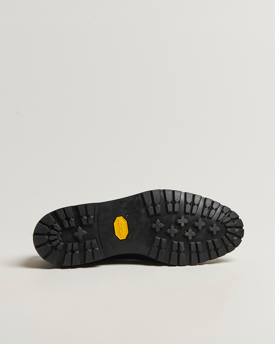 Men | Derby Shoes | Crockett & Jones | Sandhurst Derby Vibram Black Scotch Grain