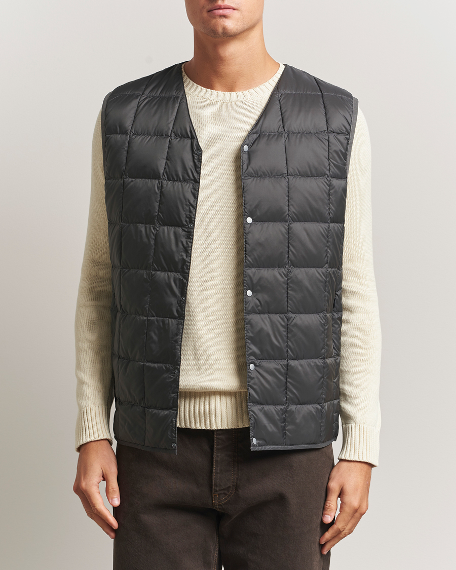 Men | Coats & Jackets | TAION | V-Neck Lightweight Down Vest Dark Grey
