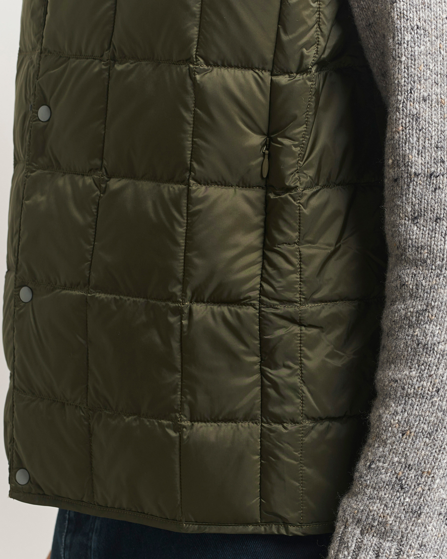 Men | Gilets | TAION | V-Neck Lightweight Down Vest Dark Olive