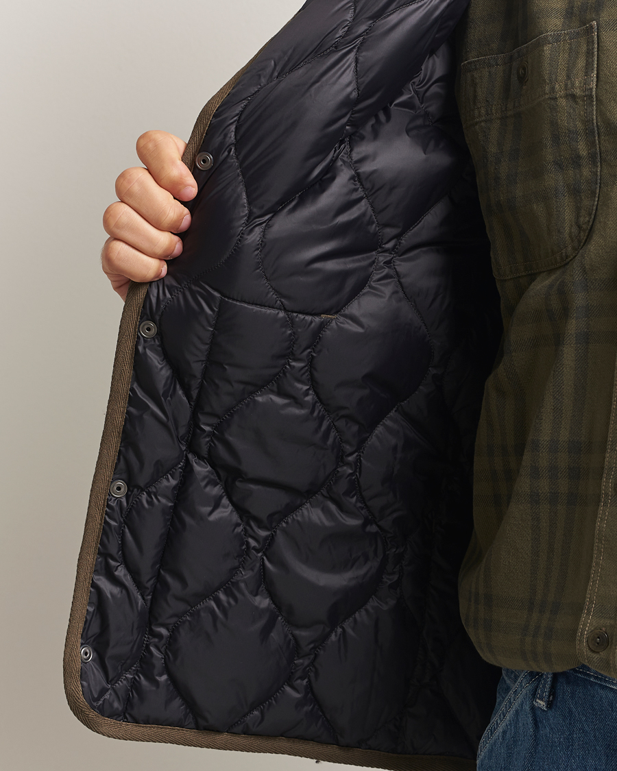 Men | Gilets | TAION | Military Crew Neck Down Vest Dark Olive