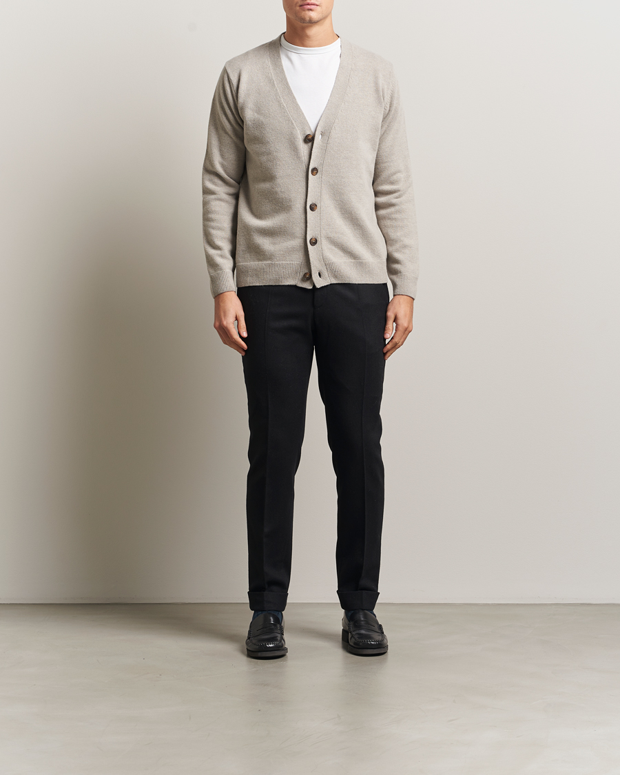 Men | Sweaters & Knitwear | Oscar Jacobson | Eduardo Wool Cardigan Beige