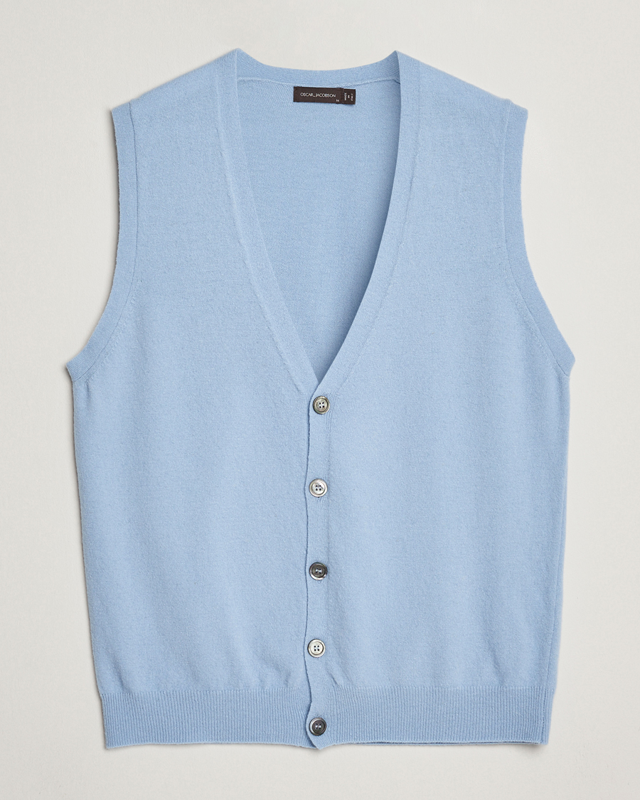 Men | Sweaters & Knitwear | Oscar Jacobson | Guiseppe Buttoned Vest Light Blue