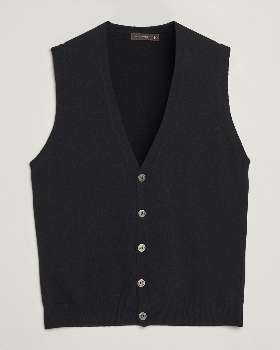 Men | Sweaters & Knitwear | Oscar Jacobson | Guiseppe Buttoned Vest Black
