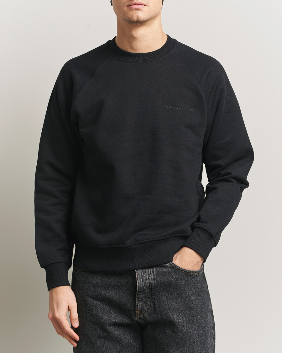 Men | Sweaters & Knitwear | Nudie Jeans | Palle Logo Crew Neck Sweatshirt Black