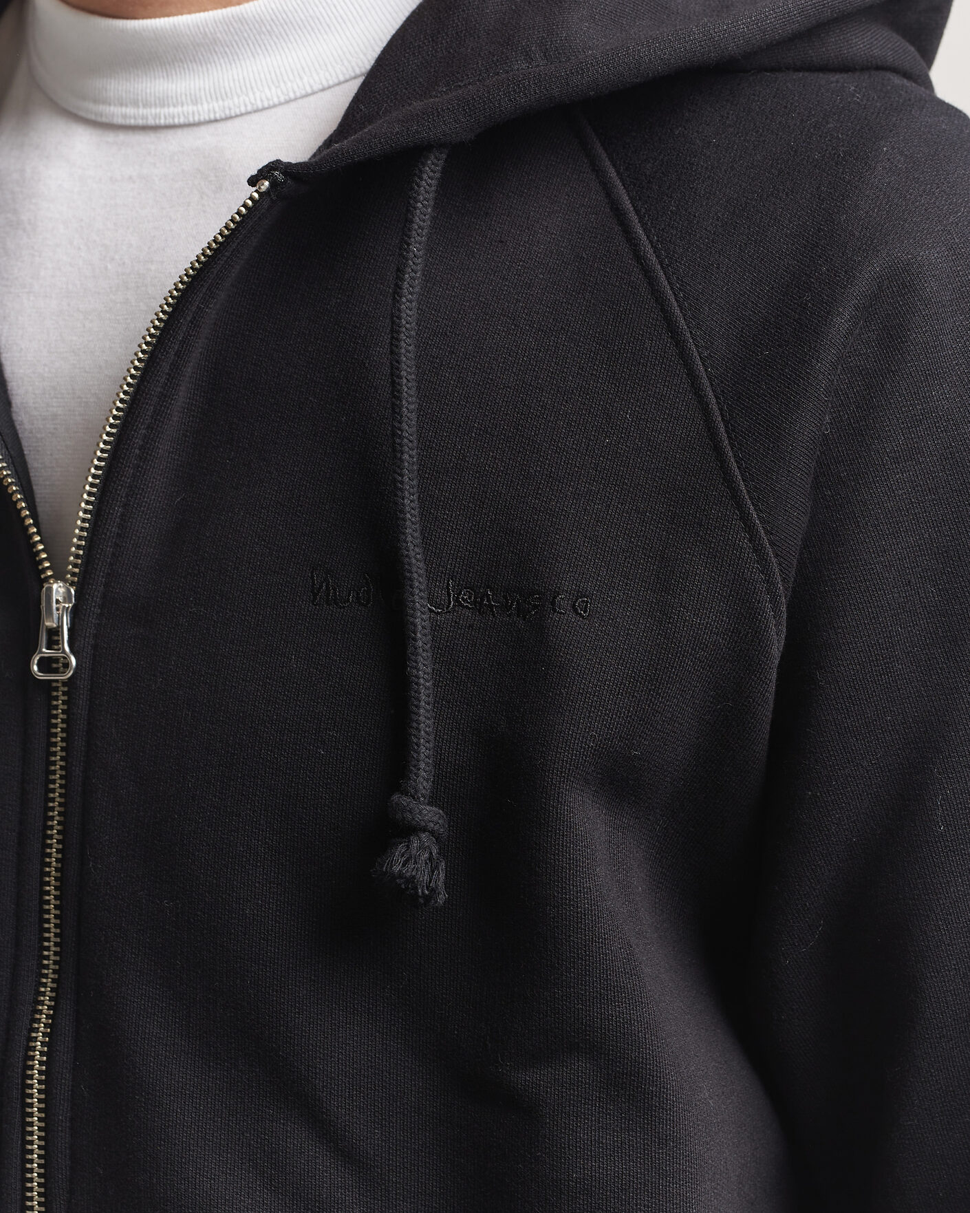 Men | Sweaters & Knitwear | Nudie Jeans | Gunde Logo Full Zip Hoodie Black