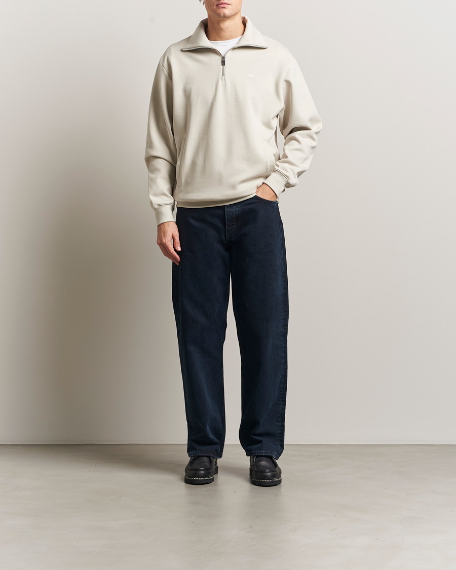 Men | Sweaters & Knitwear | J.Lindeberg | Callan Jersey Half Zip Moonbeam