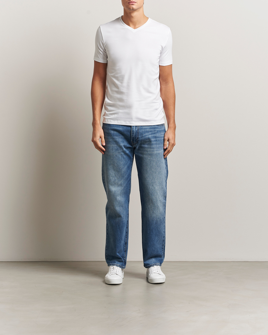 Men | T-Shirts | Falke | 2-Pack Cotton V-Neck T-Shirt White