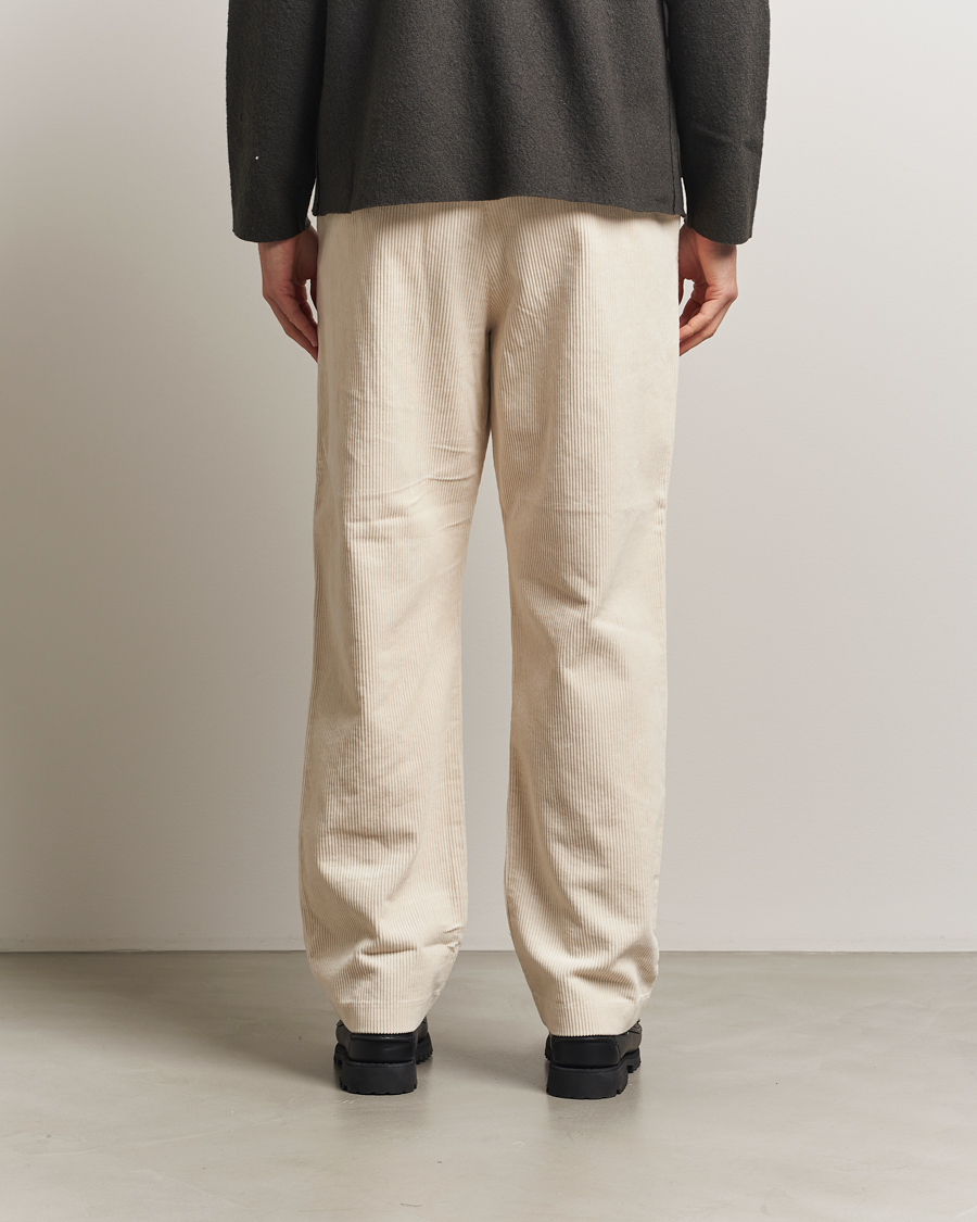 Men | Trousers | NN07 | Paw Relaxed Fit Corduroy Trousers Ivory