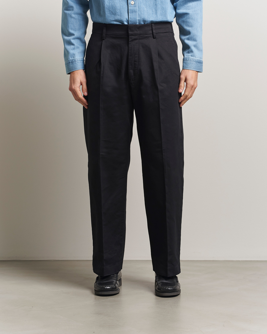 Men | Trousers | NN07 | Kay Relaxed Fit Pleated Trousers Black