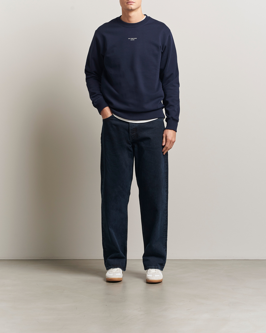 Men | Sweaters & Knitwear | Drôle de Monsieur | Classic Slogan Sweatshirt Navy