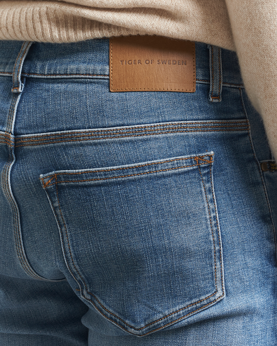 Men | Trousers | Tiger of Sweden | Evolve Jeans Medium Blue