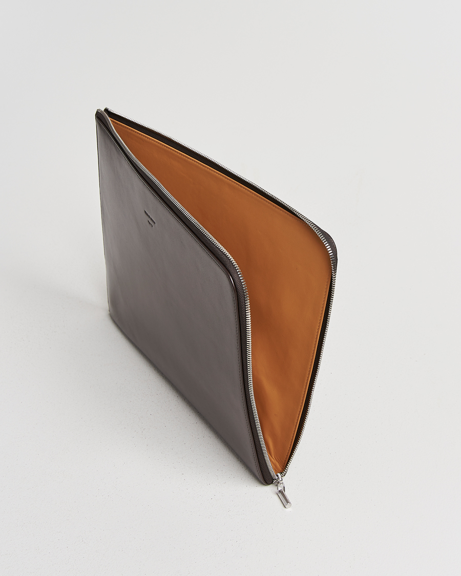 Men | Bags | Tiger of Sweden | Vitama Leather Portfolio Dark Brown