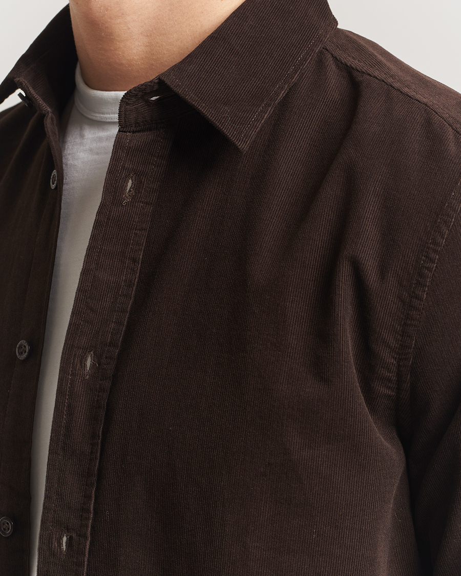 Men | Shirts | Samsøe Samsøe | Liam Baby Cord Shirt Black Coffee