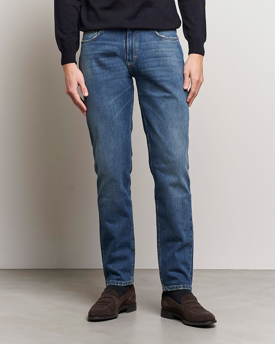Men | Trousers | Oscar Jacobson | Albert Cotton Stretch Jeans Vintage Wash