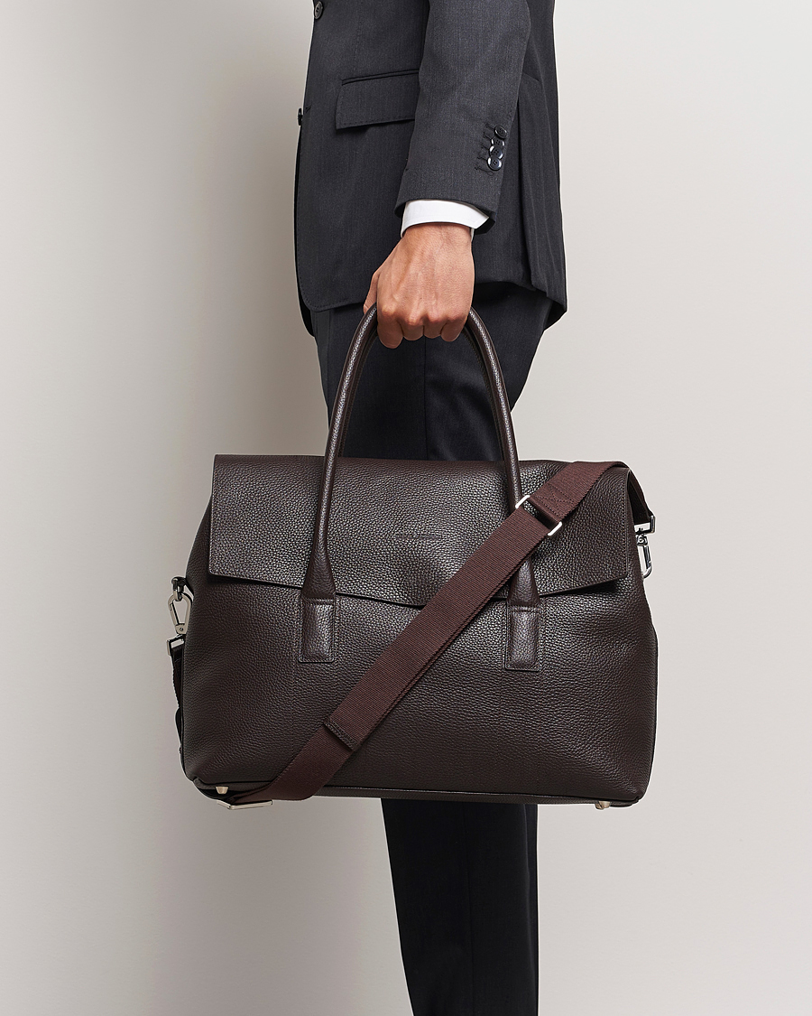 Men | Oscar Jacobson Overnight Leather Bag Dark Mud Brown | Oscar Jacobson | Overnight Leather Bag Dark Mud Brown