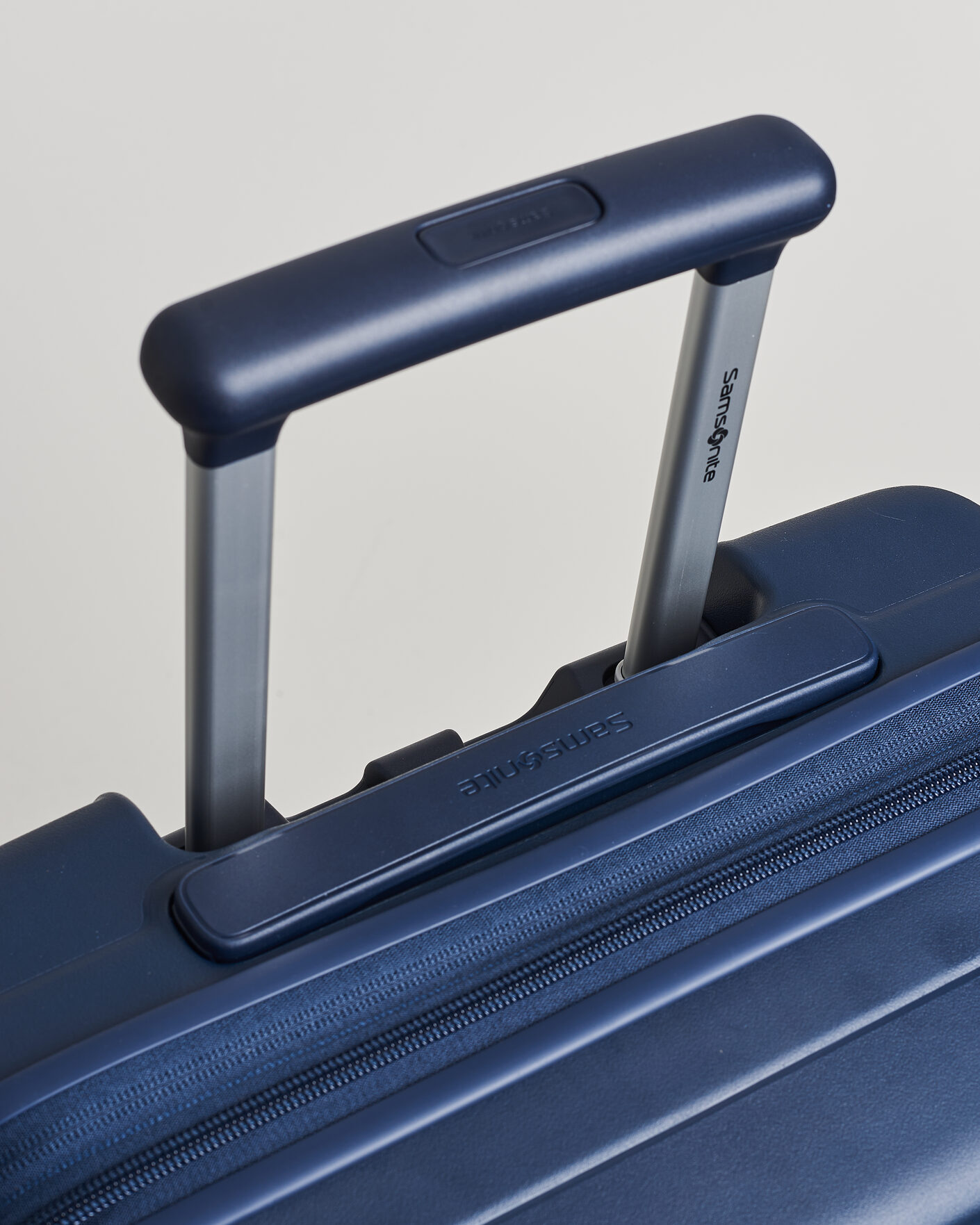 Men | Bags | Samsonite | Paralux 55cm Front Acess Carry-On Midnight