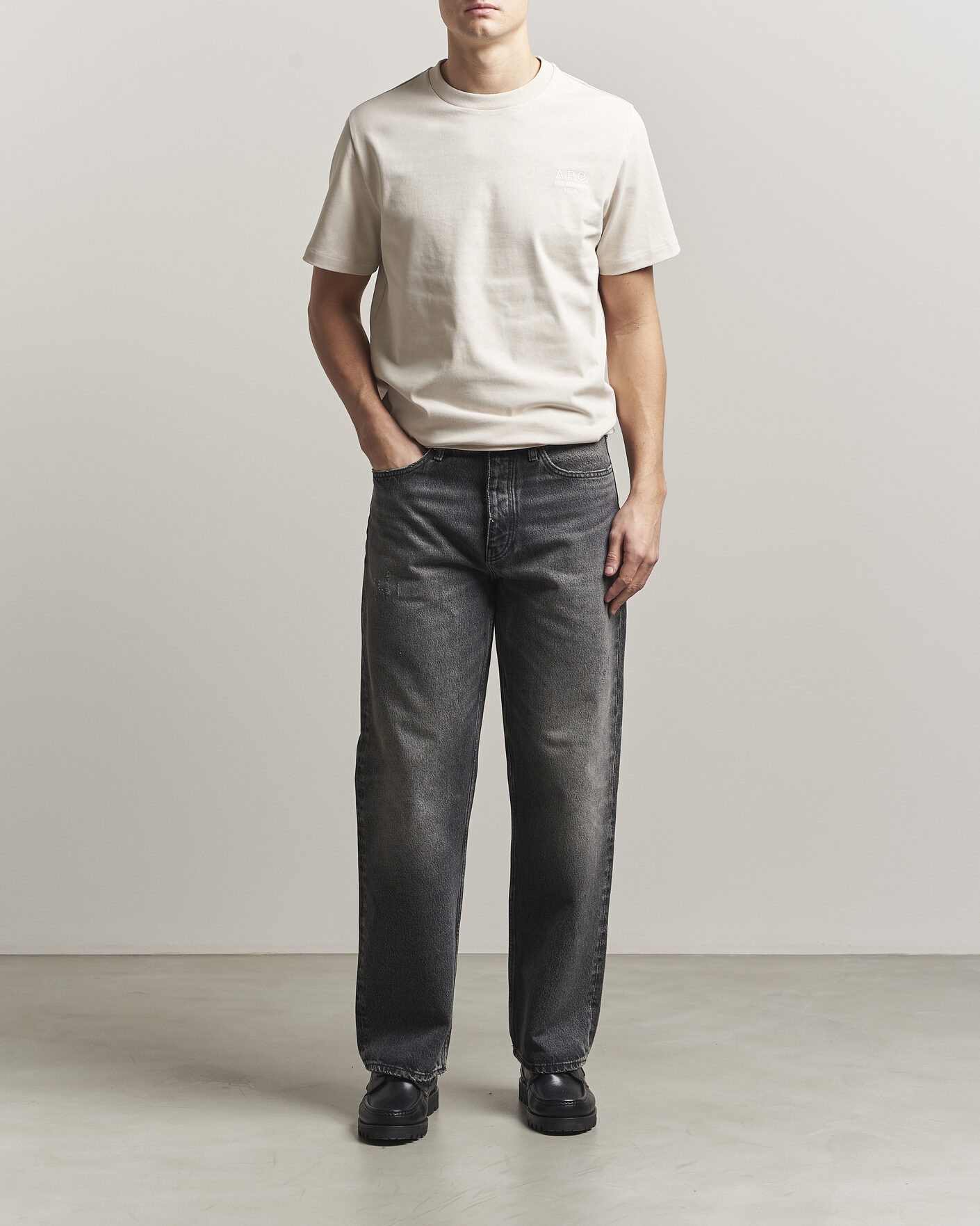 Men | T-Shirts | A.P.C. | Rue Madame T-Shirt Mastic