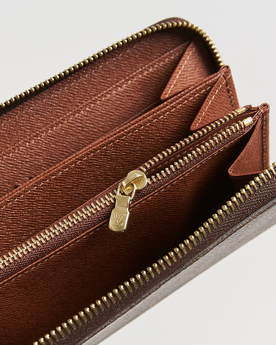 Men | Pre-Owned & Vintage Bags | Louis Vuitton Pre-Owned | Zippy Wallet Monogram