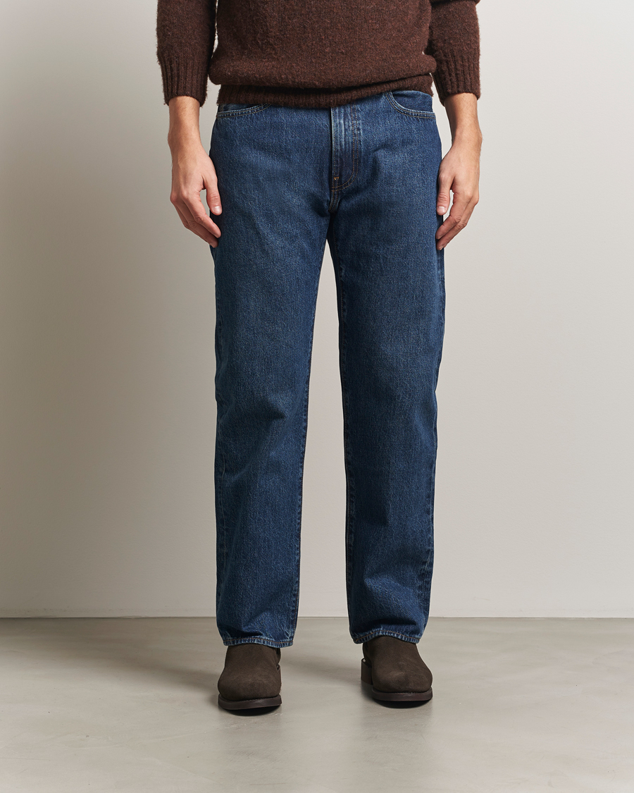 Levi's 555 Relaxed Straight Jeans Check The Score at CareOfCarl.com