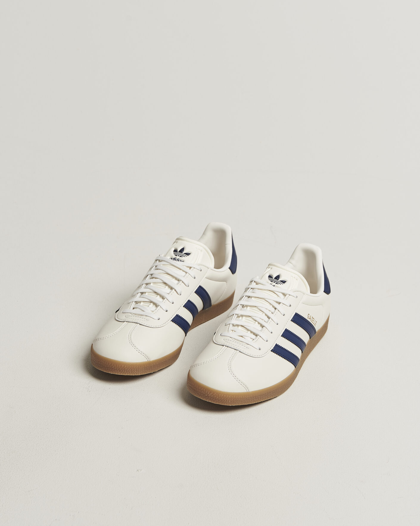 Men | Sneakers | adidas Originals | Gazelle Sneaker White/Dark Blue