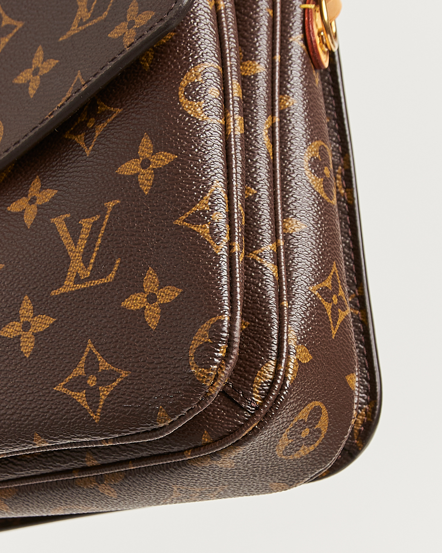 Men | Louis Vuitton Pre-Owned Pochette Métis Monogram | Louis Vuitton Pre-Owned | Pochette Métis Monogram
