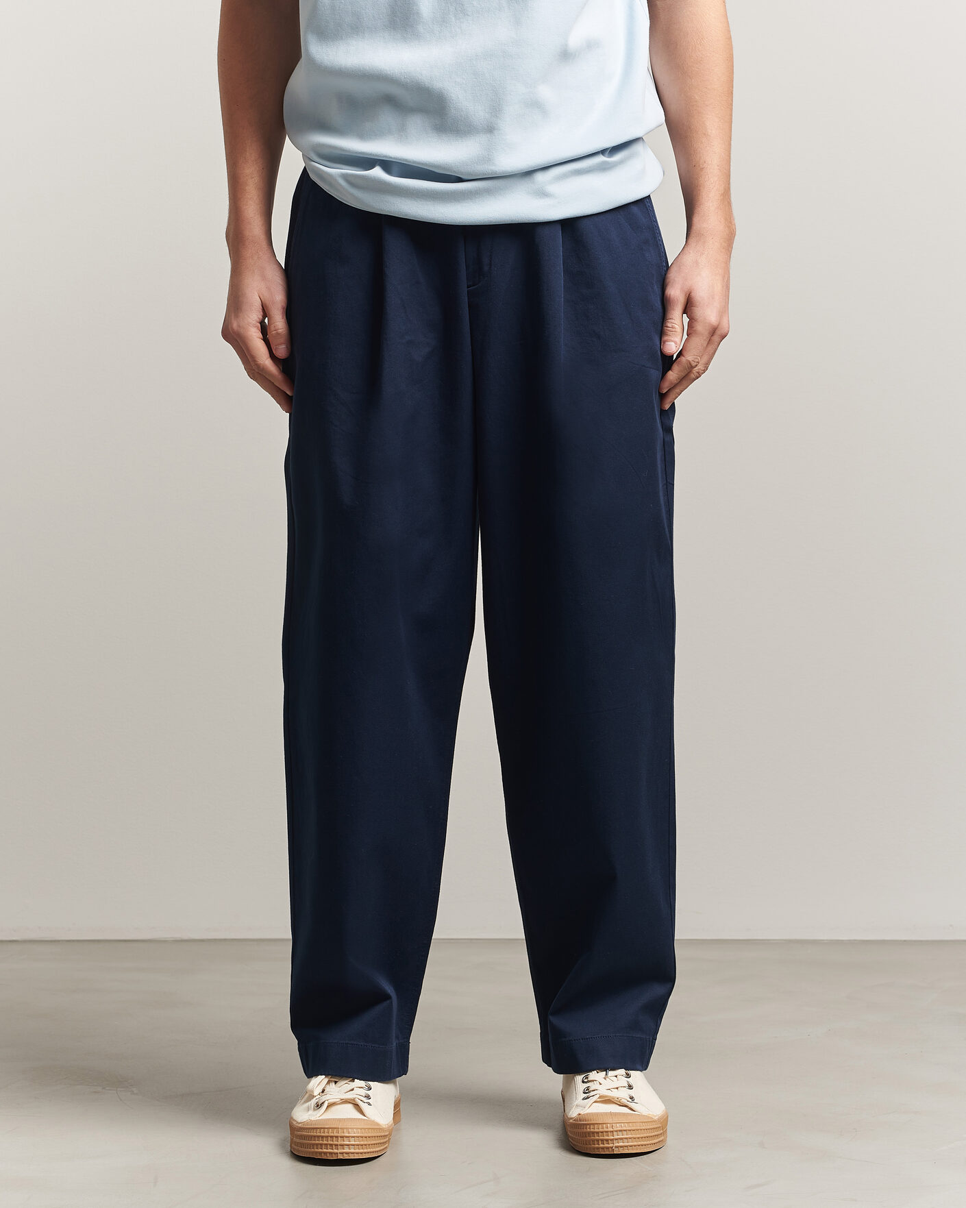Men | Trousers | Forét | Writer Relaxed Fit Pants Navy