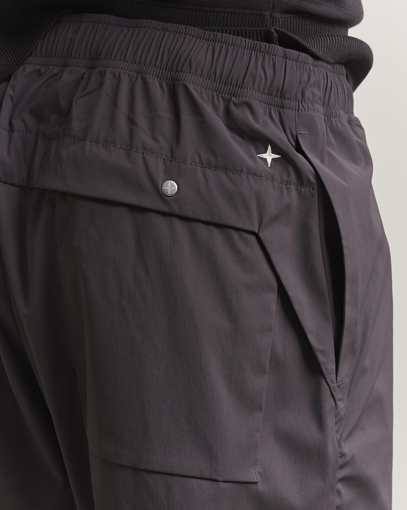 Men | Trousers | Stone Island | Stellina Technical Nylon Stretch Trousers Charcoal