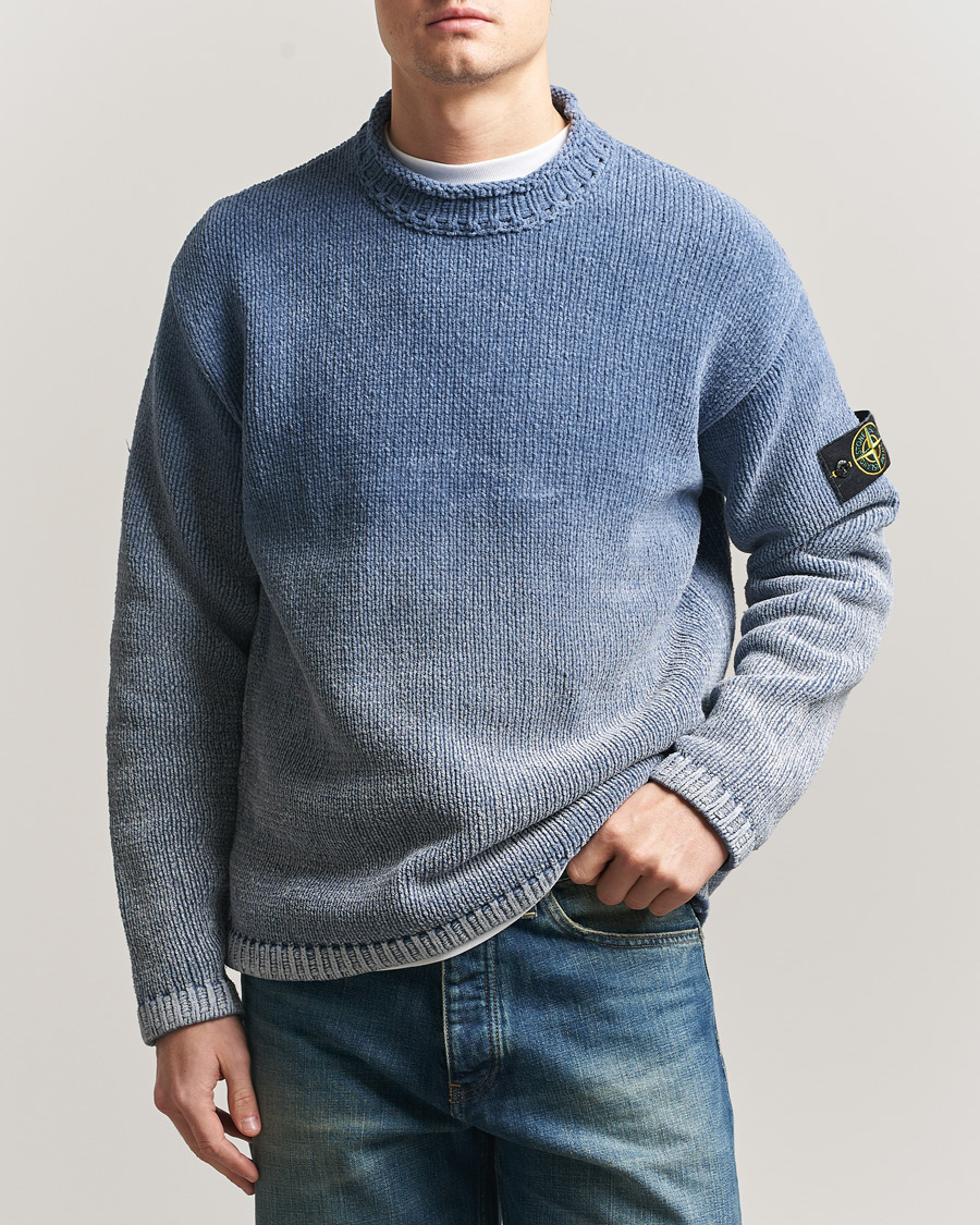 Men | Sweaters & Knitwear | Stone Island | Cotton Chenille Degrade Print Crewneck Dark Blue