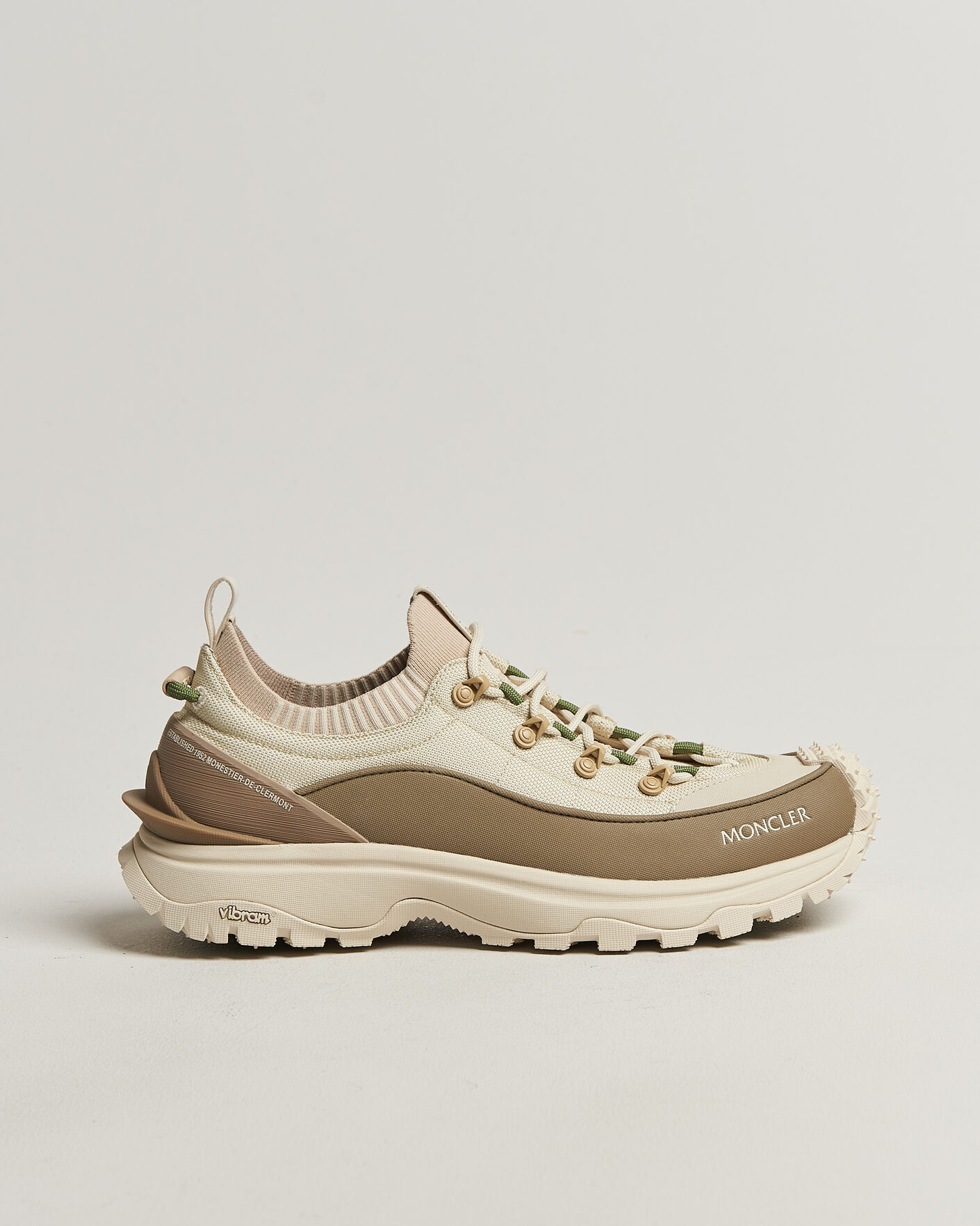 Men | Trail Sneakers | Moncler | Trailgrip Lite Sneakers Off White