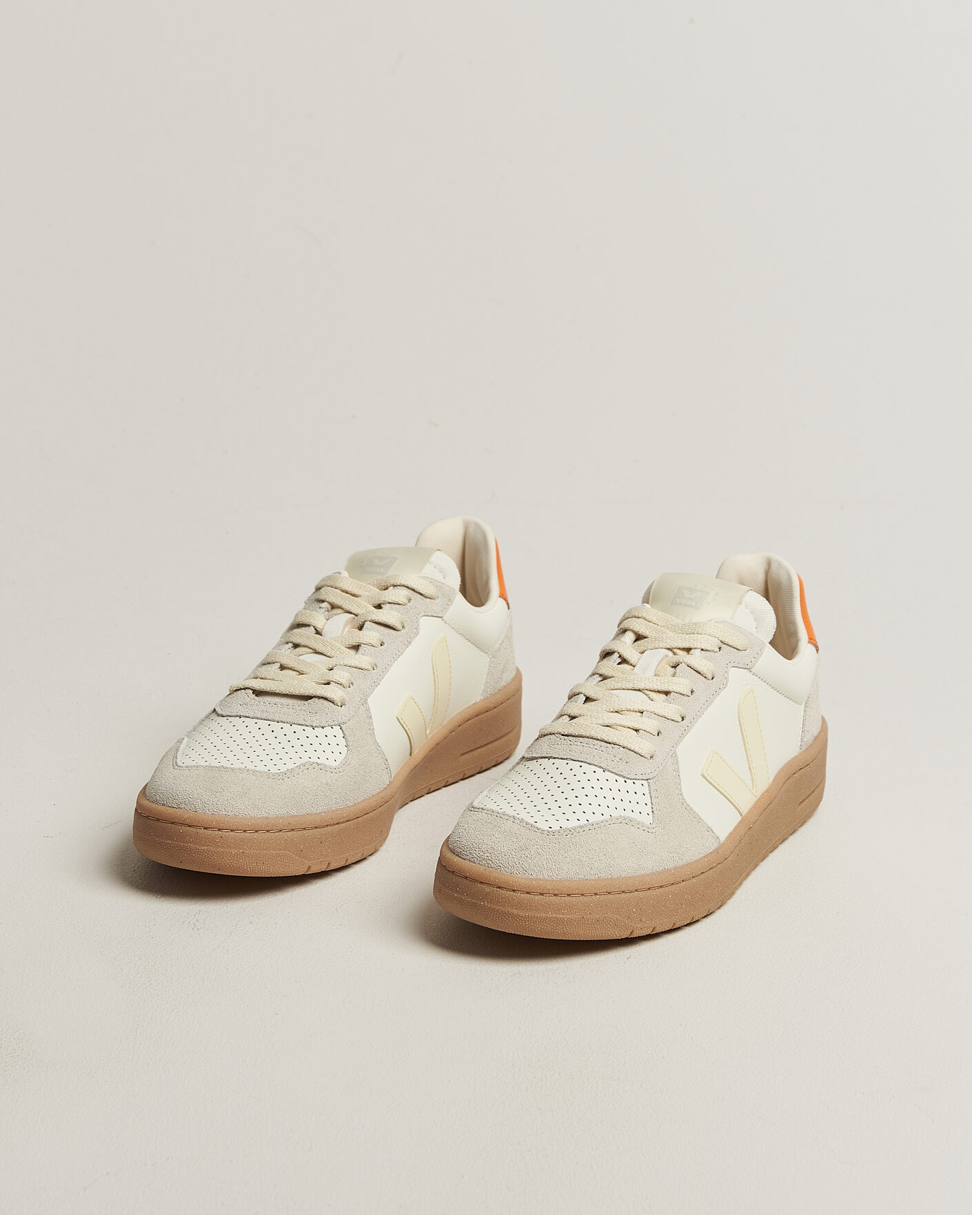 Men | Sneakers | Veja | V-82 Sneaker Pure Calcaire/Fury