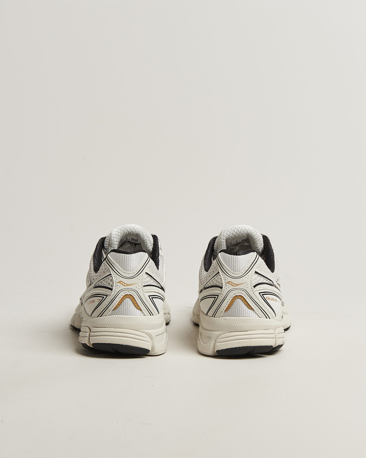 Men | Sneakers | Saucony | Guide 7 Running Sneaker Onyx/Gold
