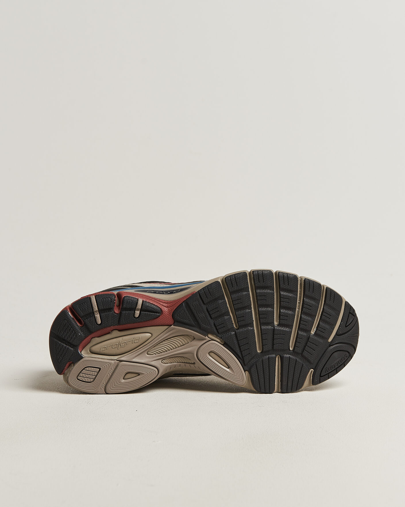 Men | Sneakers | Saucony | Guide 7 Running Sneaker Taupe/Black