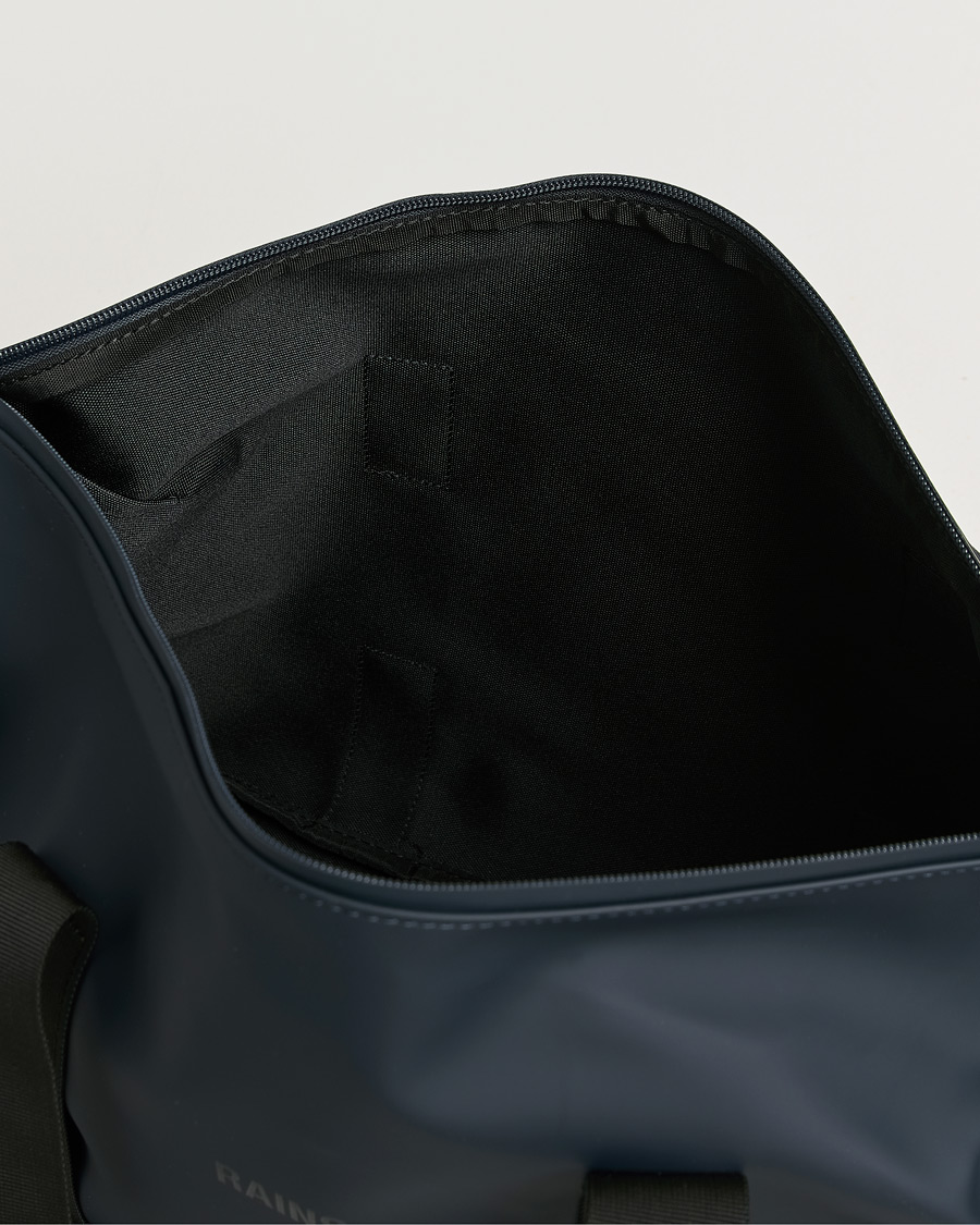 Men | Bags | RAINS | Hilo Small Weekendbag Navy