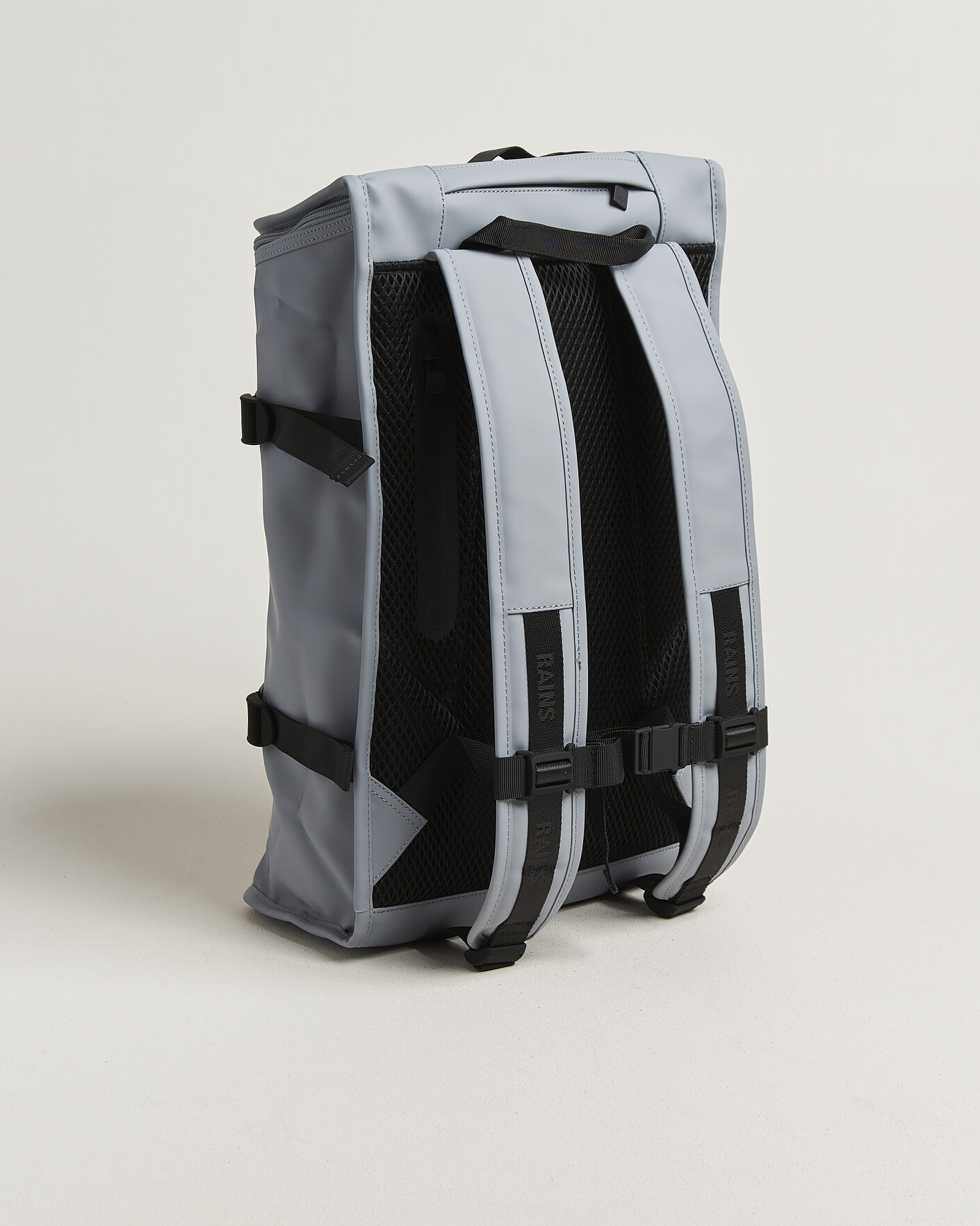 Men | Bags | RAINS | Trail Mountaineer Backpack Pool