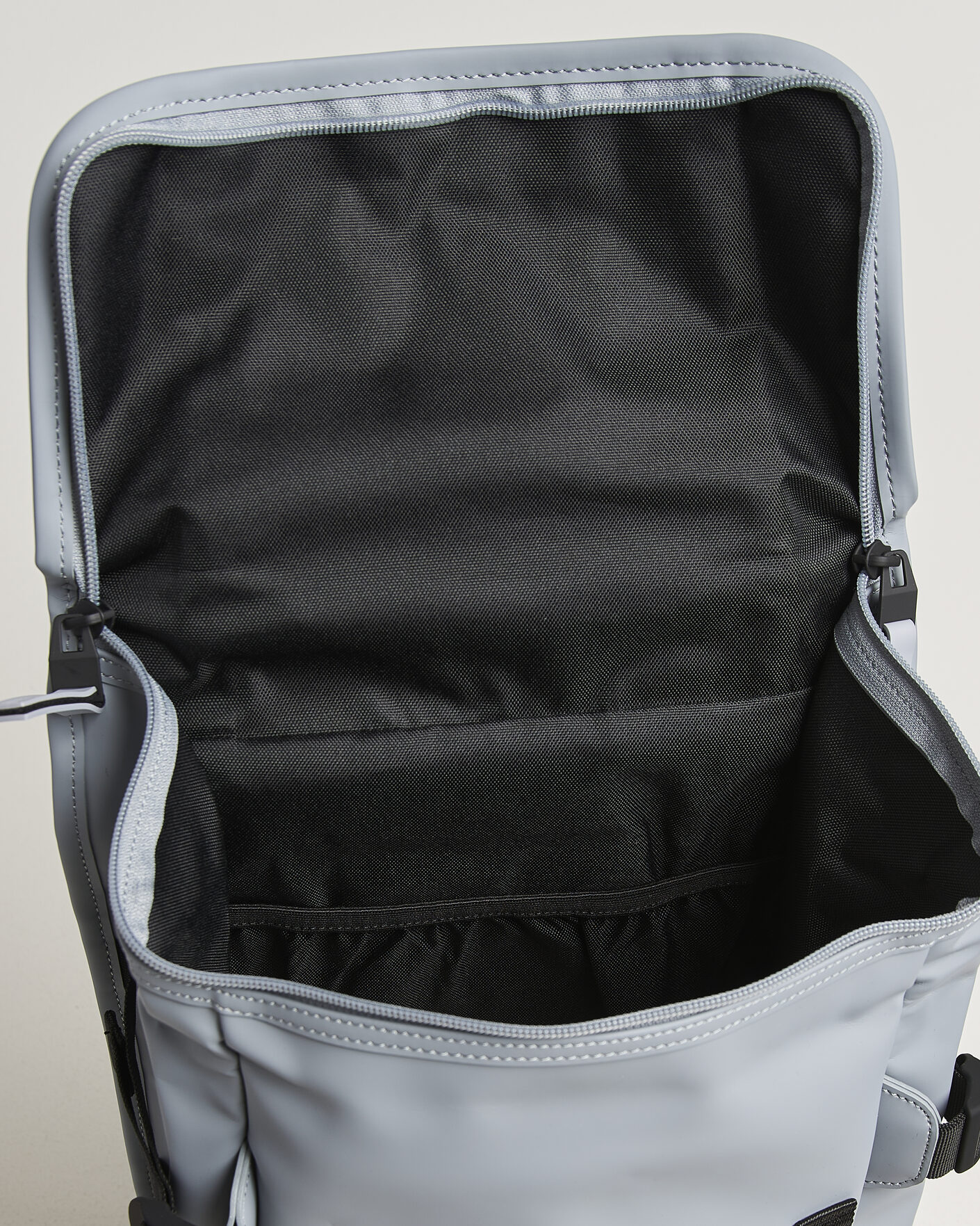 Men | Bags | RAINS | Trail Mountaineer Backpack Pool