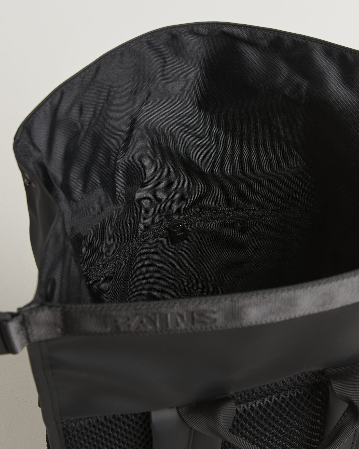 Men | Bags | RAINS | Trail Mountaineer Rolltop Backpack Black
