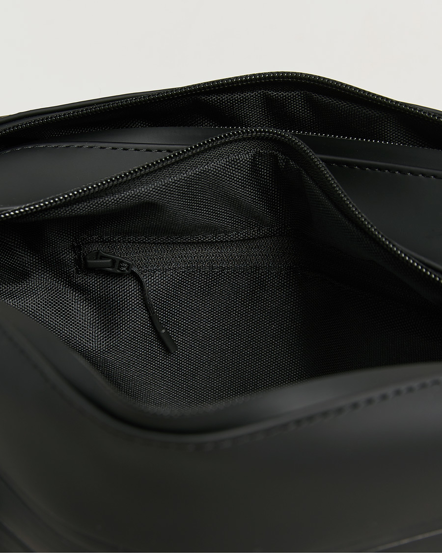 Men | Bags | RAINS | Double Zip Washbag Black