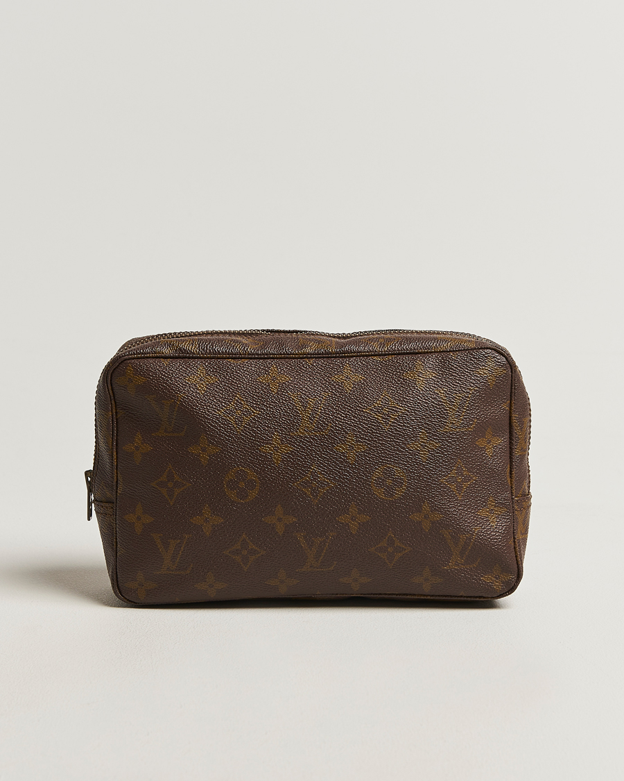 Men | Louis Vuitton Pre-Owned Trousse Toilette 23 Monogram | Louis Vuitton Pre-Owned | Trousse Toilette 23 Monogram