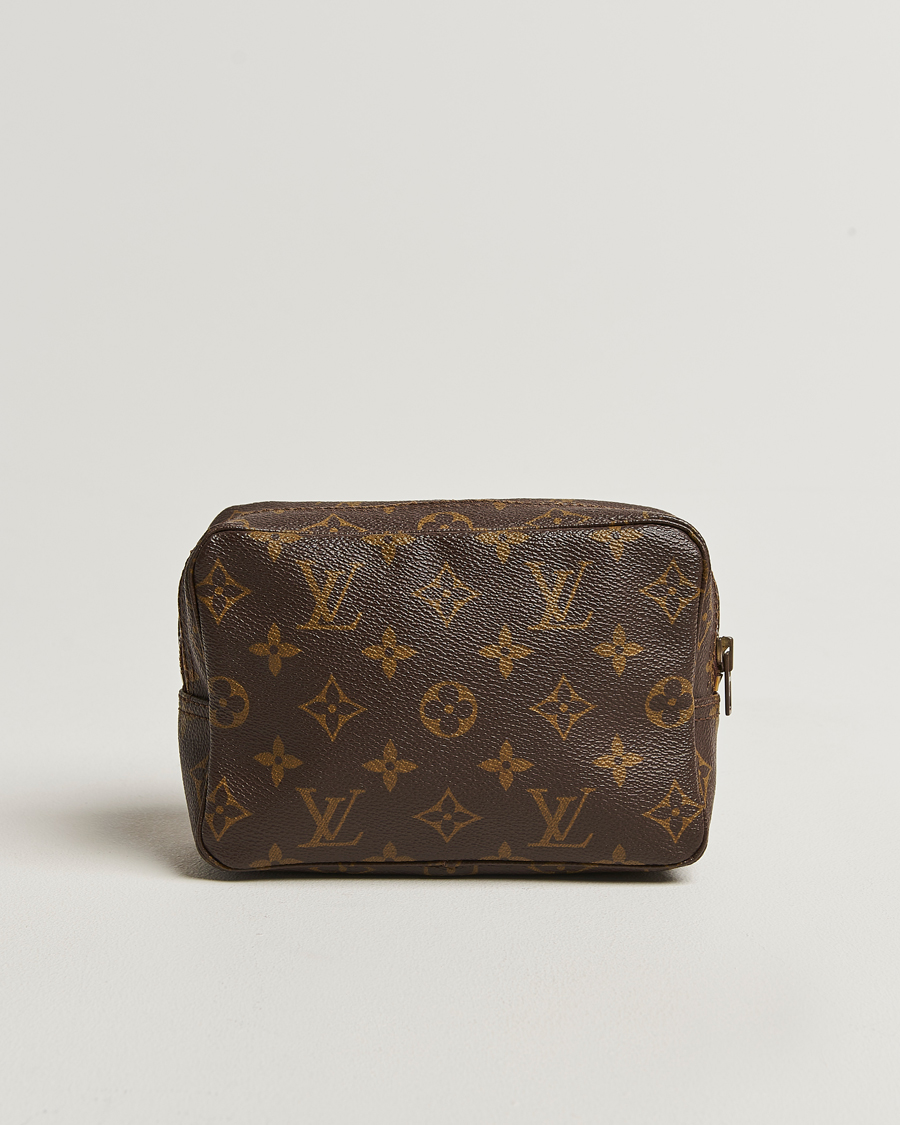 Louis Vuitton ブラウン ケース Louis Vuitton Pre-Owned Trousse Toilette 18 Monogram at CareOfCarl.com