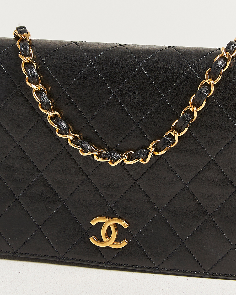 Men | Pre-Owned & Vintage Bags | Chanel Pre-Owned | Classic Single Flap Bag Lambskin Small Black
