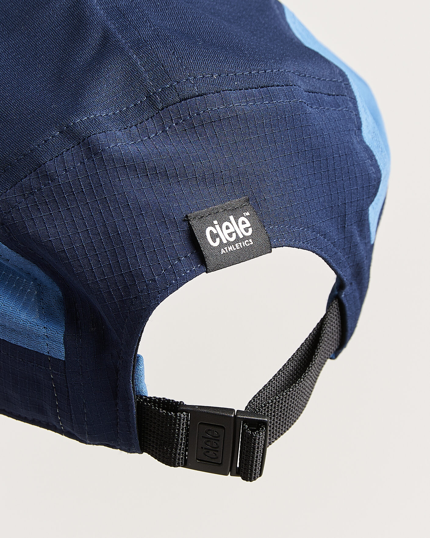 Men | Hats & Caps | Ciele | GOCap Field Running Cap Indigo