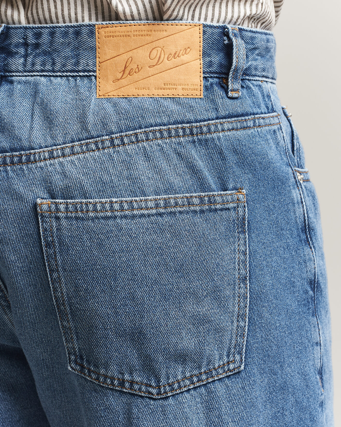 Men | Trousers | LES DEUX | Ryder Washed Jeans Medium Indigo Blue