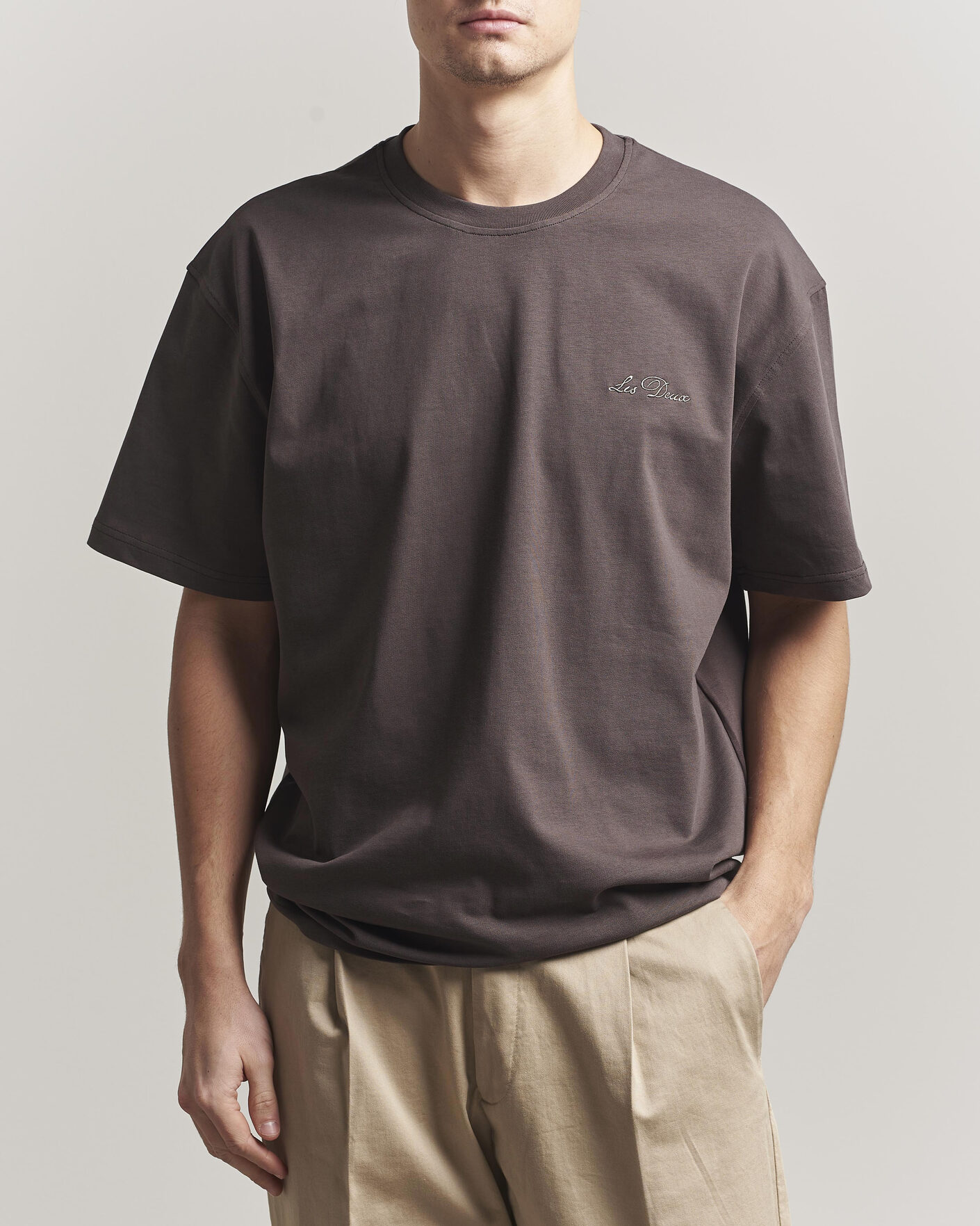 Men | T-Shirts | LES DEUX | Crew T-Shirt Coffee Brown