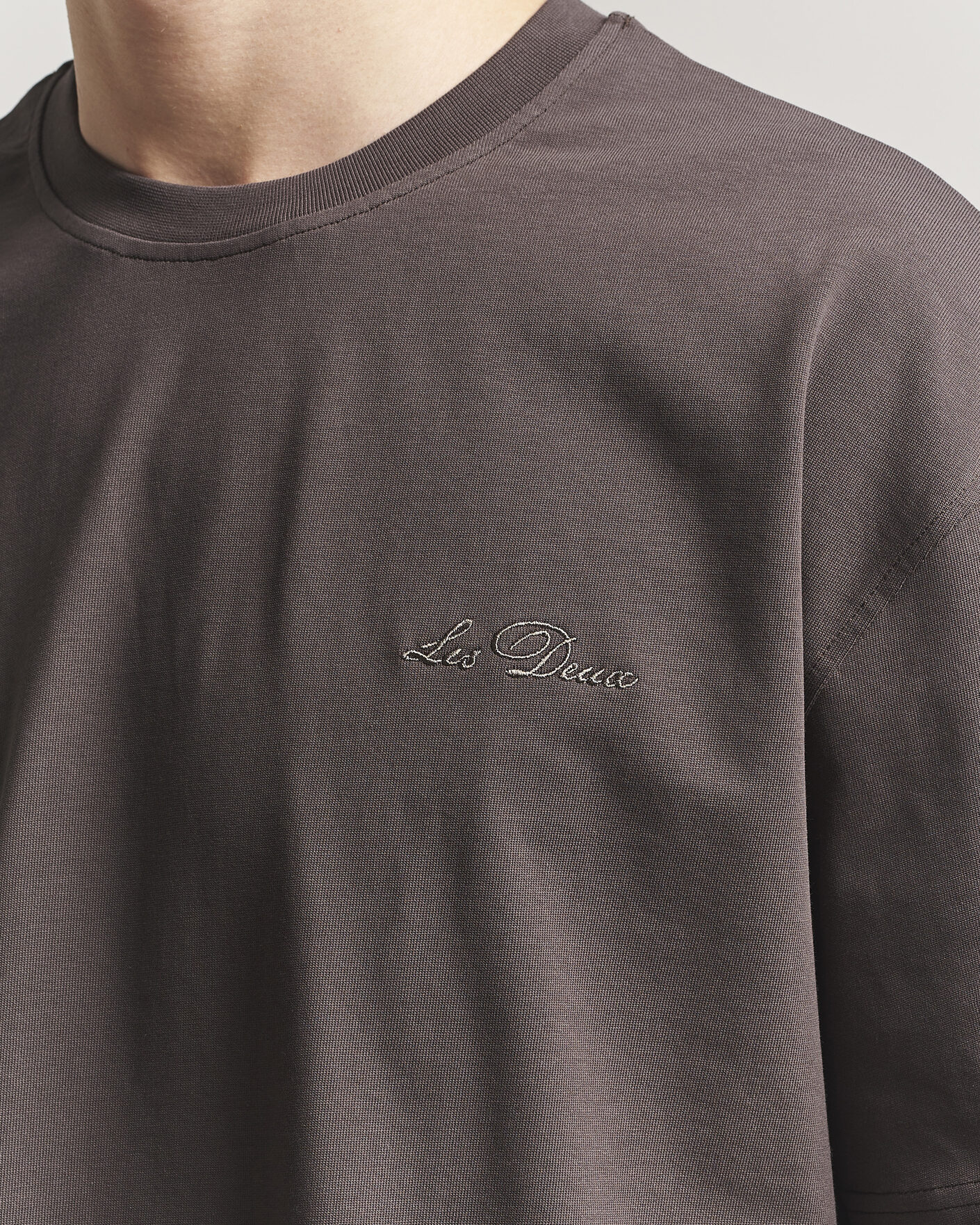 Men | T-Shirts | LES DEUX | Crew T-Shirt Coffee Brown