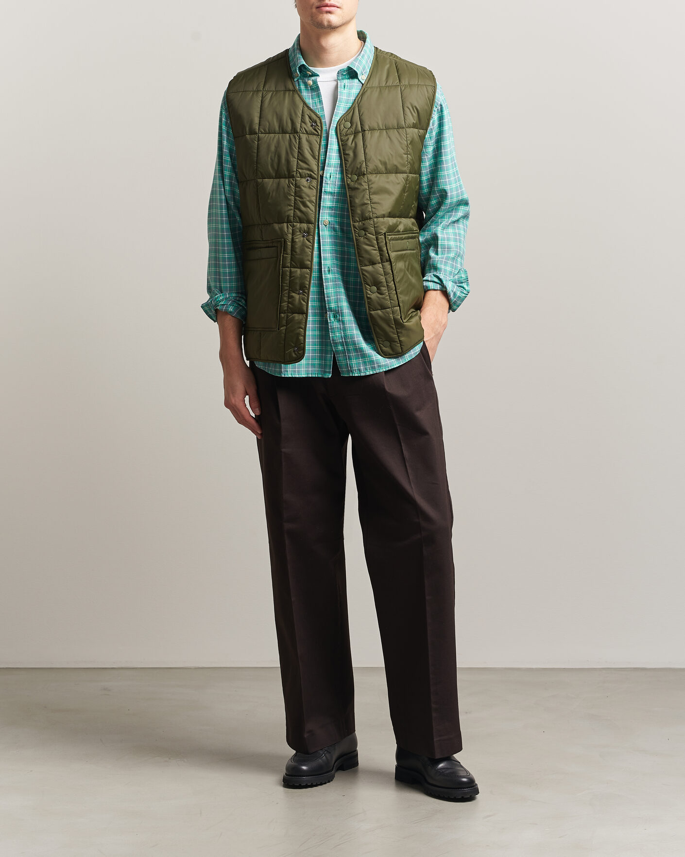Men | Gilets | LES DEUX | Matt Quilted Vest Olive Night