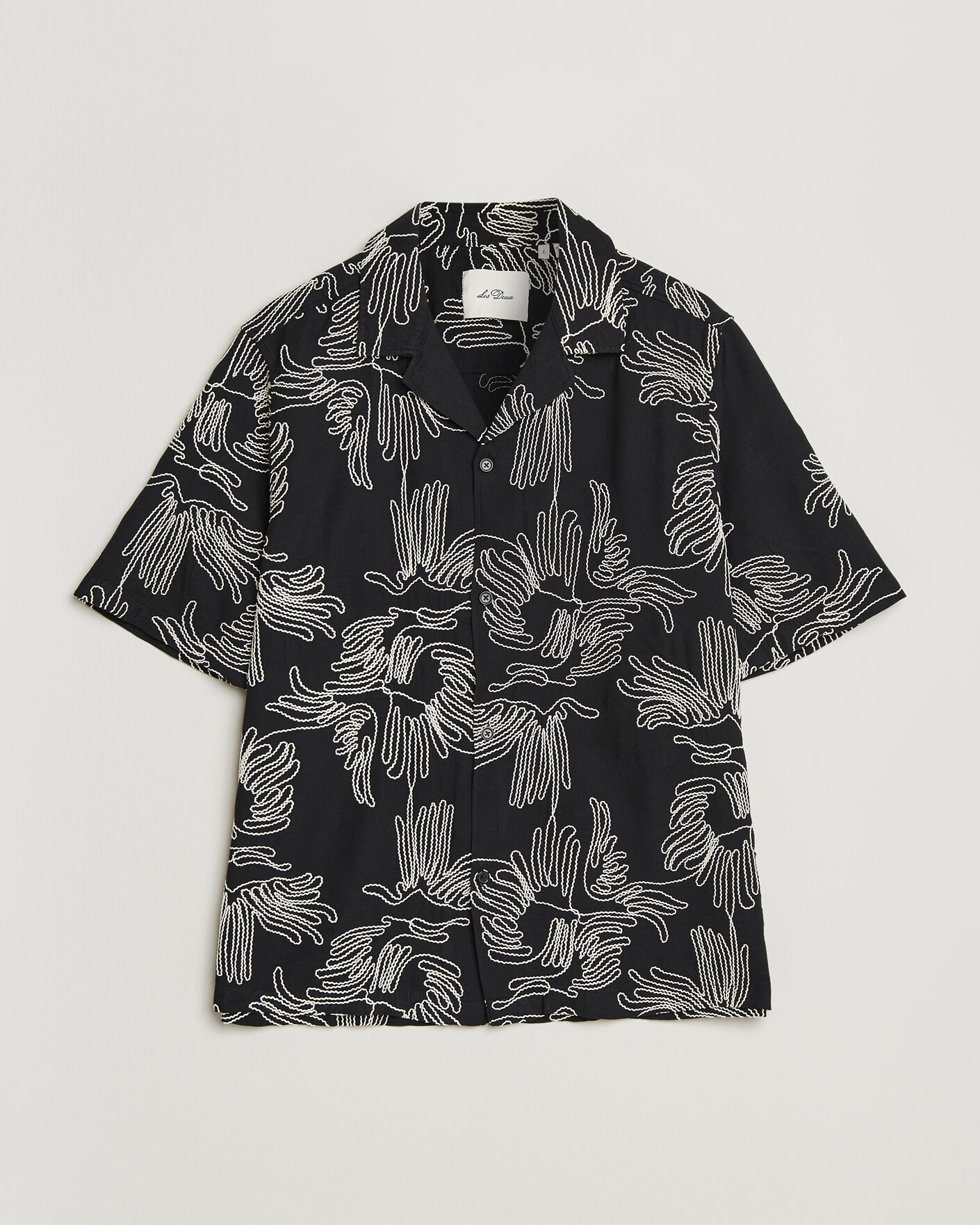Men | Shirts | LES DEUX | Liam AOE Flower Short Sleeve Shirt Black